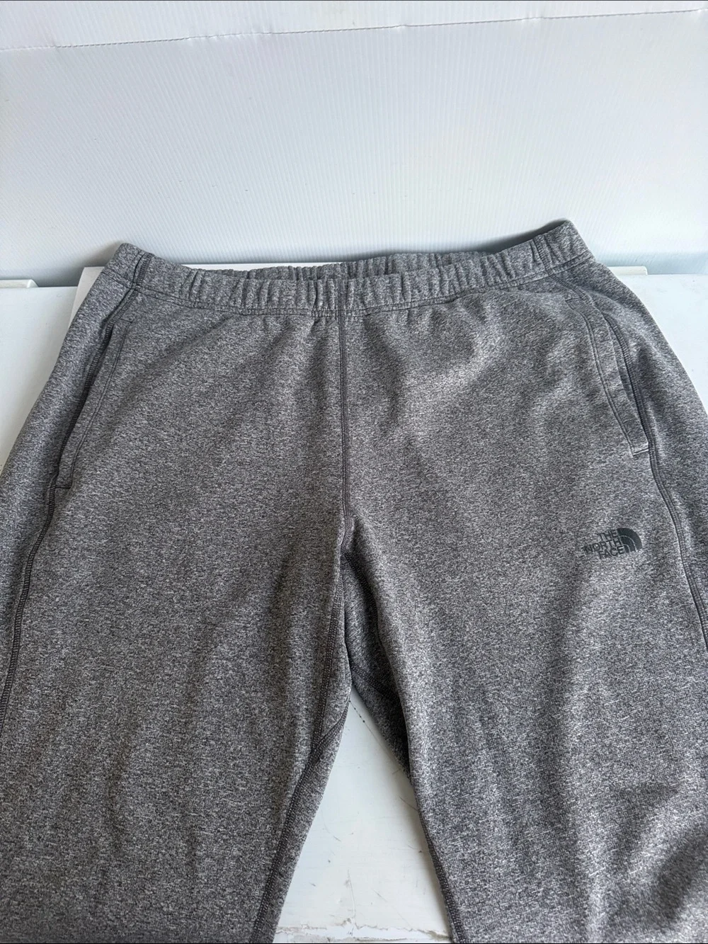THE NORTH FACE SOFT JOGGERS LOUNGE PANTS SIZE L HEATHER GRAY